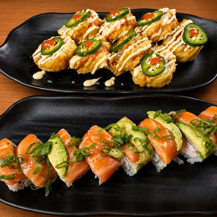 Salmon avocado specialty roll